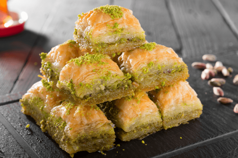 16-Turkish-Desserts-You-Must-Try