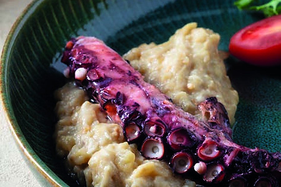 Fish in Ottoman Cuisine: The Seafood Menu at Deraliye 3 Deraliye Restaurant - grilled octopus arm served over aubergine puree