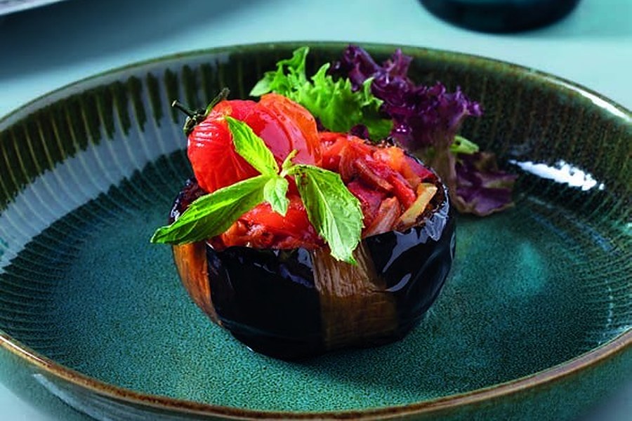 Deraliye Restaurant - İmam Bayıldı stuffed eggplant, vegetarian main course